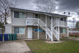 Building Photo - 110 E Borah Ave