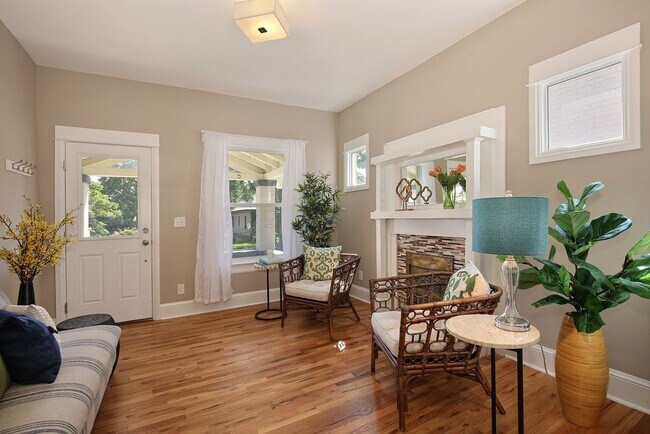 Living Room - 4147 Umatilla Street