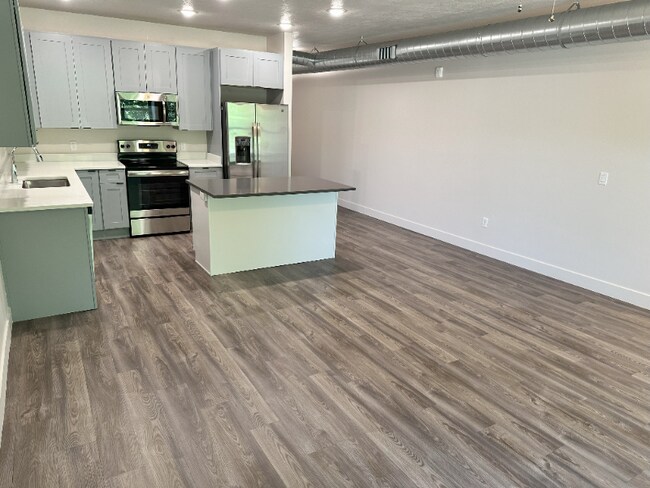 Foto del edificio - 606 W North Temple St