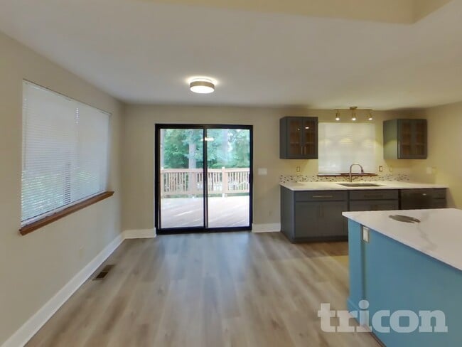 Building Photo - 12917 Avante Dr NW