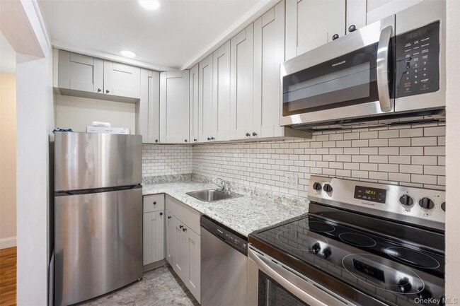 Foto del edificio - 34 Manor Dr