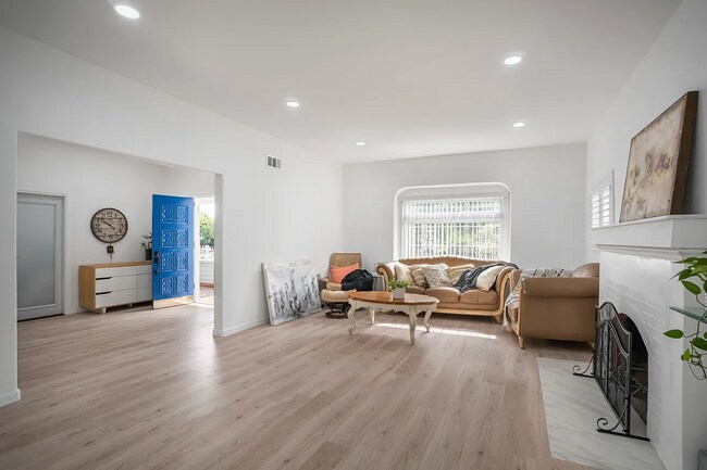Foto del edificio - 715 S Norton Ave