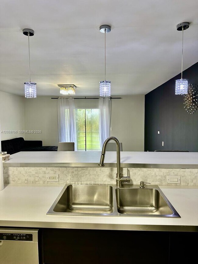 Foto del edificio - 22605 SW 66th Ave
