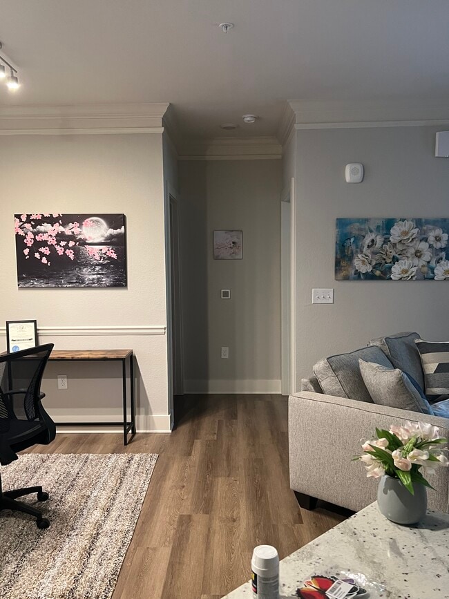 Foto del edificio - 2011 Honeycutt Dr