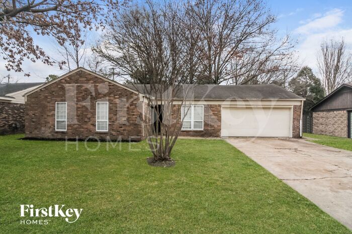 Primary Photo - 4100 Lacewood Dr
