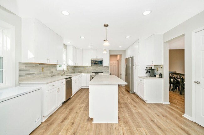 Foto del edificio - 3105 Glissade Ct