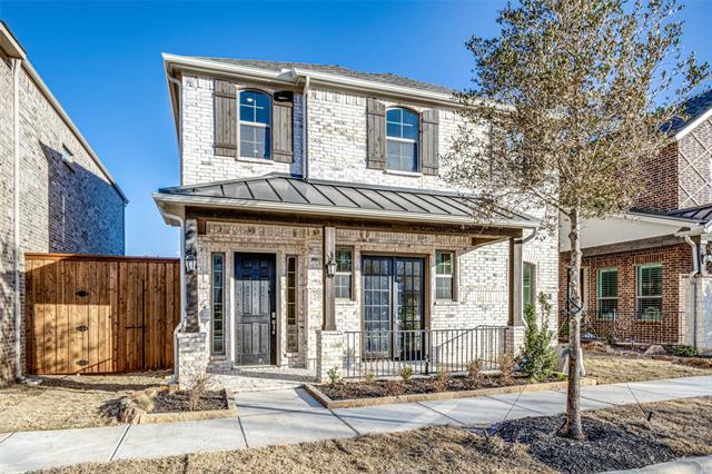 Primary Photo - 2216 N Royal Cres Dr