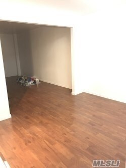 Foto del edificio - 151-45 20th Rd