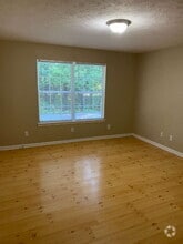 Building Photo - 3854 Northeast Dr
