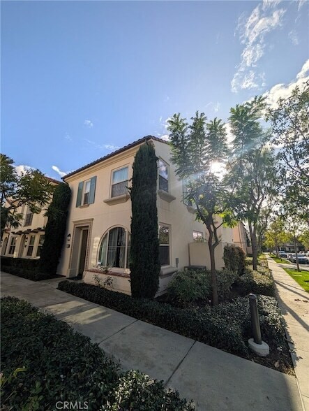 Foto del edificio - 64 Emerald Clover