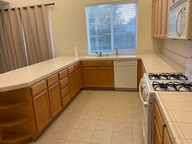 Kitchen - 270 Aldrich Dr