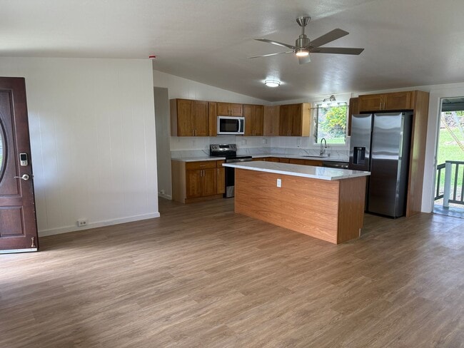 Building Photo - 4BDRM/3BATH W/Ohana Unit