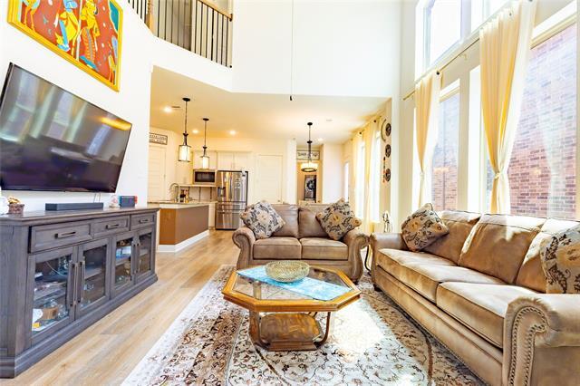 Building Photo - 3608 Carlsbad Way