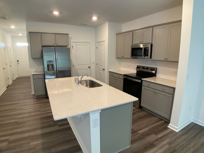 Building Photo - Brand New Townhome in Lawson Townes, Haw R...