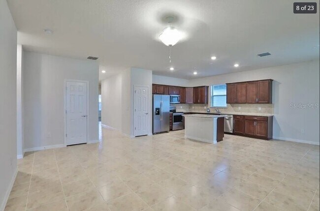 Foto del edificio - LIKE NEW Home For Rent in South Fork!