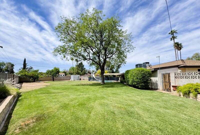 Foto del edificio - 2749 S Rita Ln