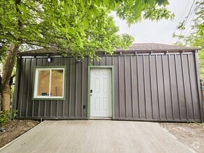 Building Photo - 1020 Lowell Ave S