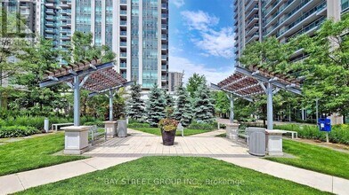 Building Photo - 17 Anndale Dr