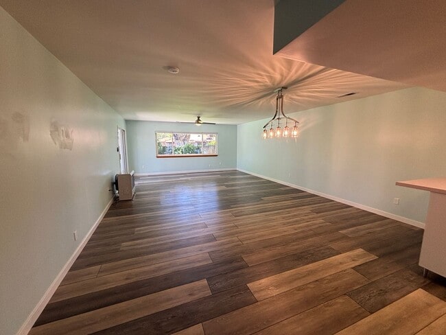 Building Photo - 1474 Lazy A Dr