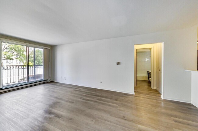 Building Photo - 9801 Karlov Ave