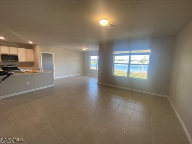 Building Photo - 3187 Estancia Ln