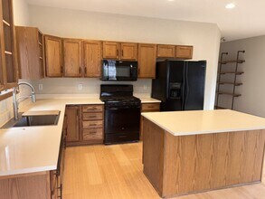 Building Photo - 2138 N Buffum St