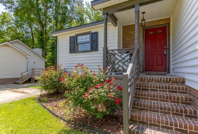 Building Photo - 1205 Opossum Trot Ln