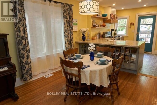 Photo du bâtiment - 11 Bonnie Brae Blvd