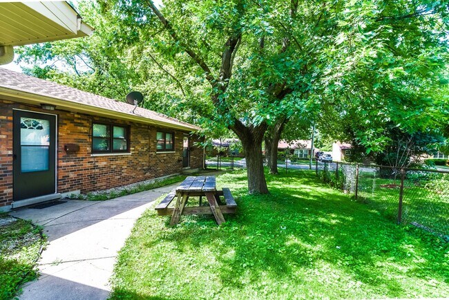 Foto del edificio - 2948 Everett St