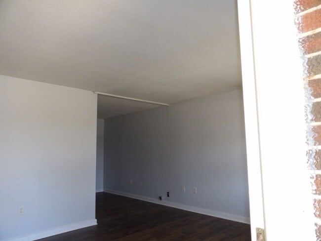 Building Photo - Kinston Apartments, Kinston, AL