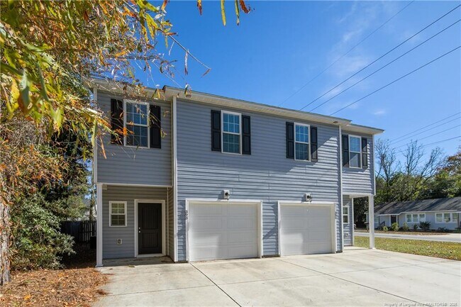 Foto del edificio - 393 Hicks Ave