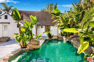 Building Photo - 6431 Maryland Dr