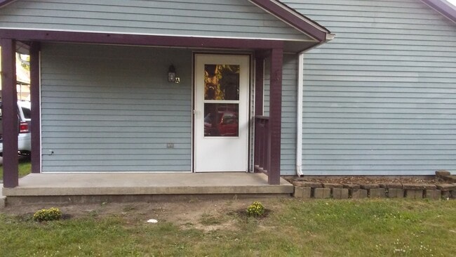 Two Unit Duplex - 1109 State St