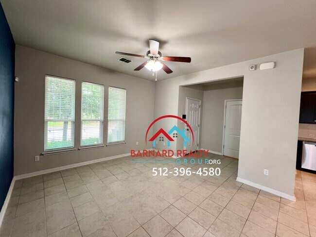 Foto del edificio - Available Now: 2 bed/2 bath in Desirable B...