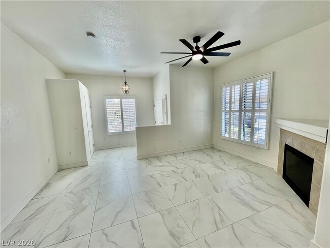 Building Photo - 3360 Cactus Shadow St