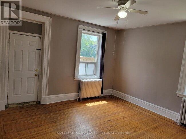 Building Photo - 303-303 E 19th St
