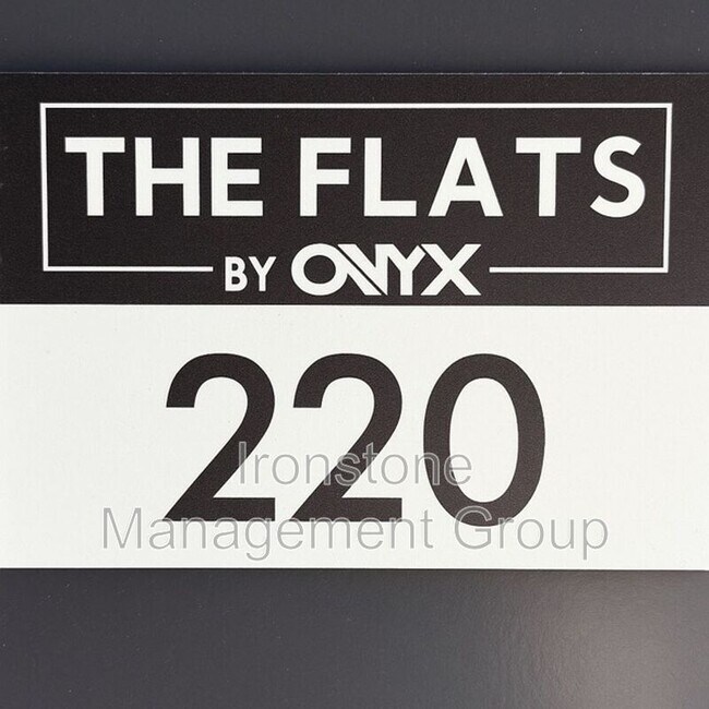 Foto del edificio - 3171 E 49th St