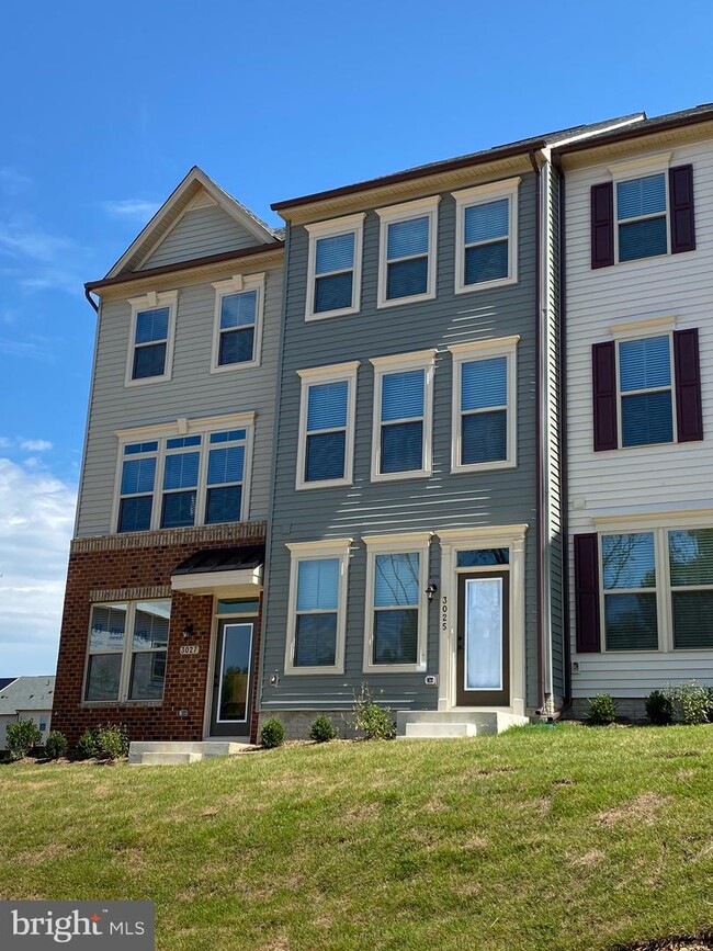 Building Photo - 3025 Bretons Ridge Way
