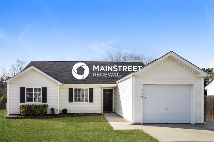 Foto principal - 3 Bedroom Pet-Friendly Home in Winston-Salem, NC with Main Street Renewal