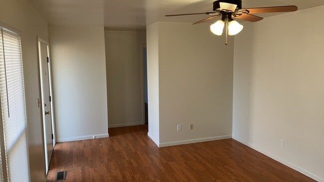 Foto del edificio - 970 W Alkaline Springs Rd