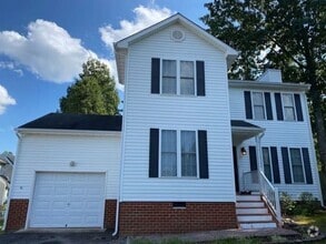 Building Photo - 13707 Village View Dr