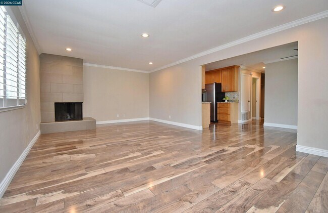 Building Photo - 4640 W Rishell Ct