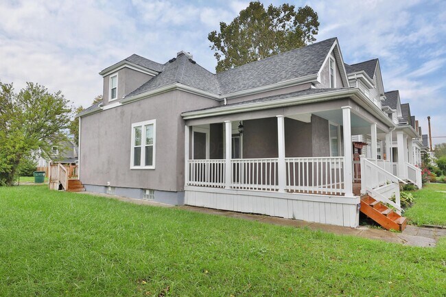 Foto del edificio - 628 E Whittier St