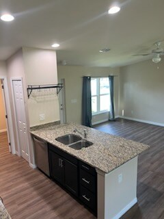 Building Photo - 3059 Birwood Cir