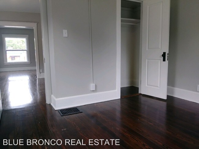Building Photo - 2 br, 2 bath House - 4313 Rainbow Boulevard