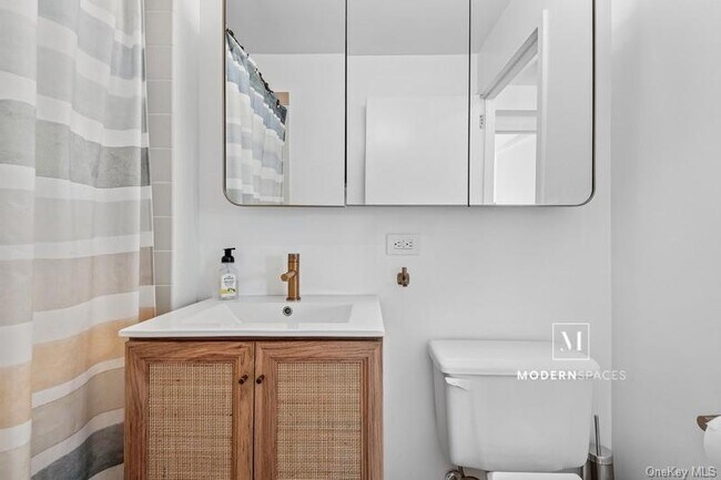 Building Photo - 4-74 48th Avenue Unit 21-E