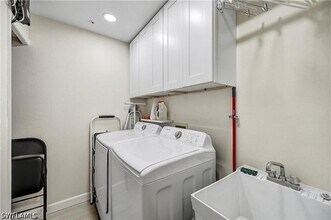 Building Photo - 13900 Southampton Dr