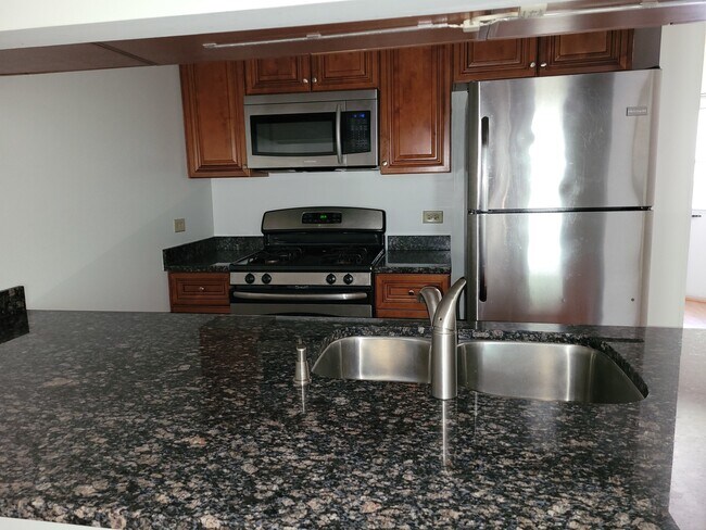 Foto del edificio - 1148 Regency Ct