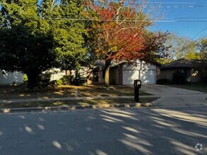 Building Photo - 238 S Lulwood Ave