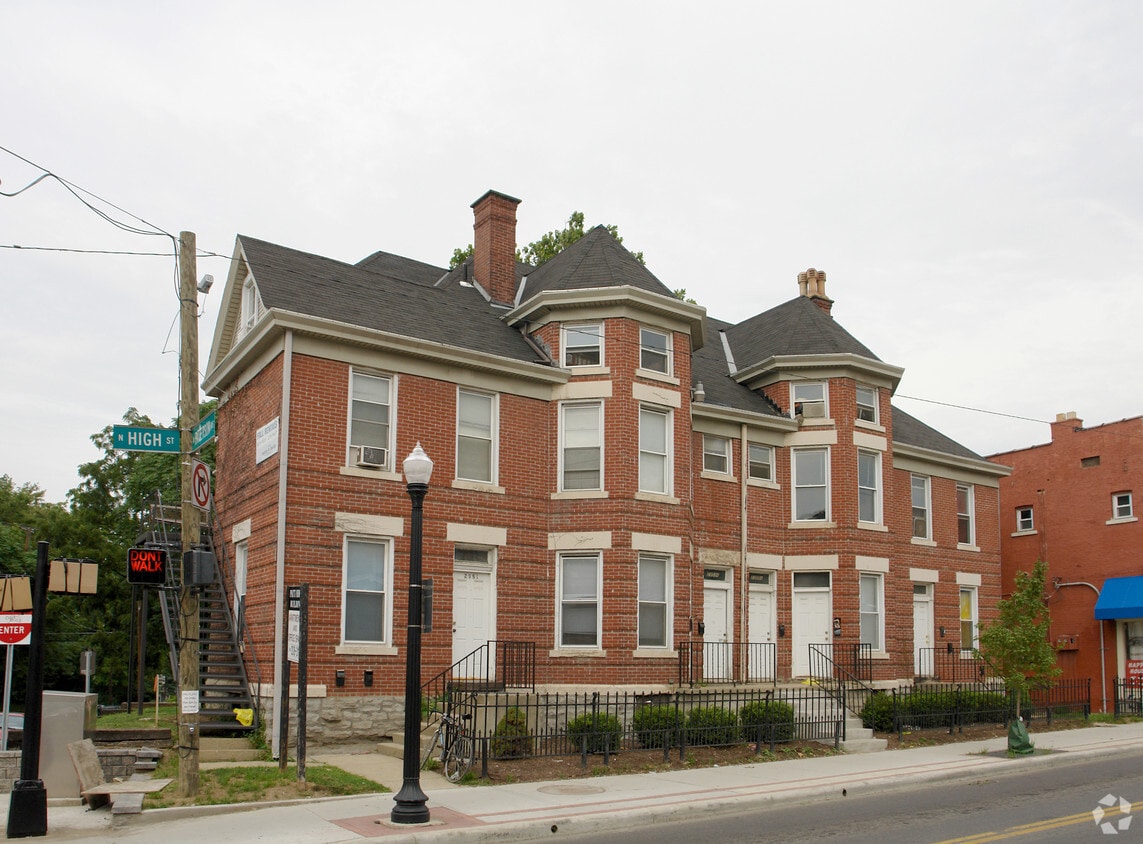 Primary Photo - 2351-2357 N High St